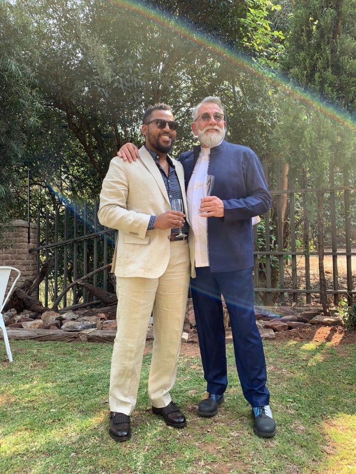 Neil a Mongezi na své svatbě